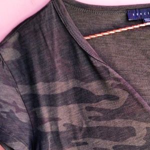 SANCTUARY army print tee shirt top Small t-shirt
